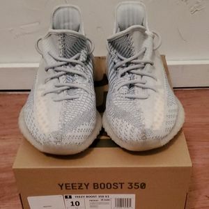 Yeezy Boost 350 V2 Cloud White